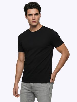 Men's Black Half Sleeve Round Neck Plain T-Shirt